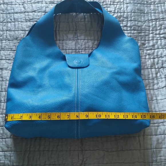 Italian soft genuie leather Hobo bag - Picture 7 of 9